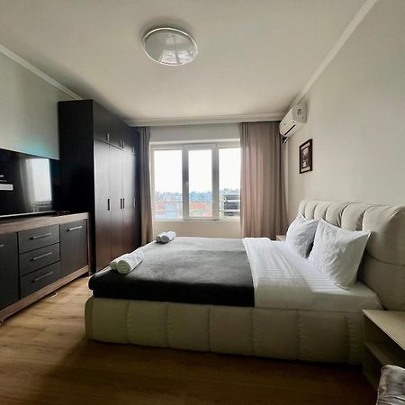 Amazing View Central 1 Bedroom Apartment Pazardzhik Bagian luar foto