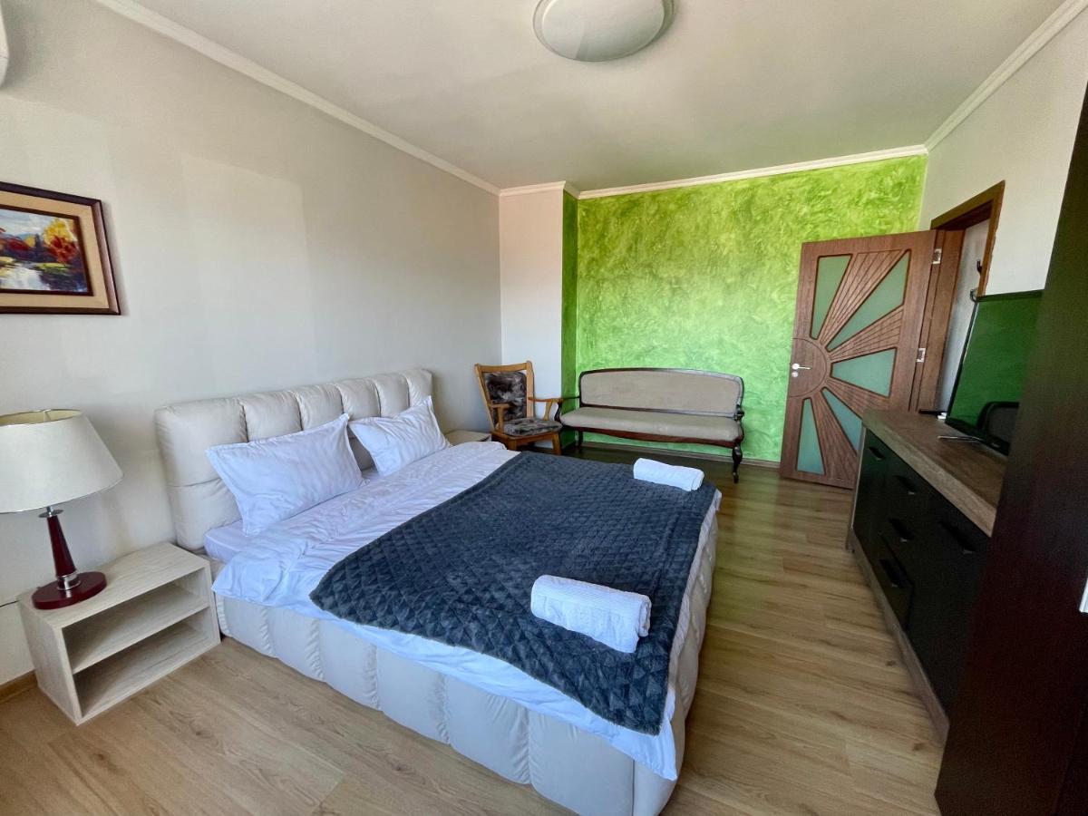 Amazing View Central 1 Bedroom Apartment Pazardzhik Bagian luar foto