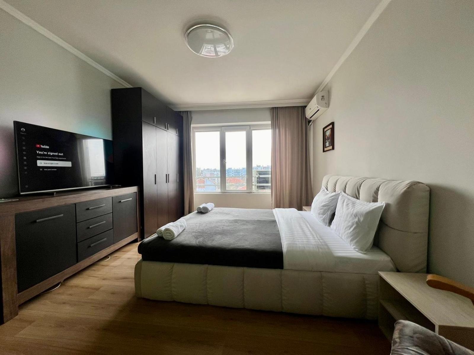 Amazing View Central 1 Bedroom Apartment Pazardzhik Bagian luar foto
